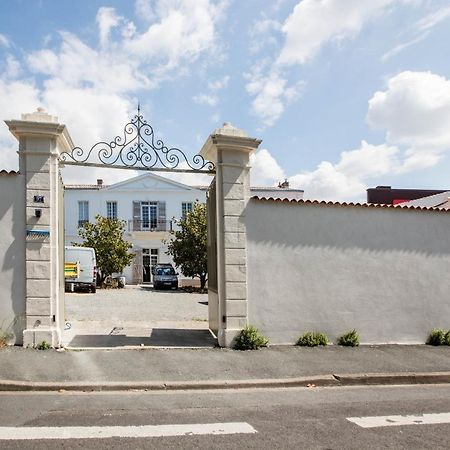 Les Apparts De Charly-Superbe Duplex Dans Un Hotel Particulier, Parking Prive Gratuit La Rochelle  Exterior foto