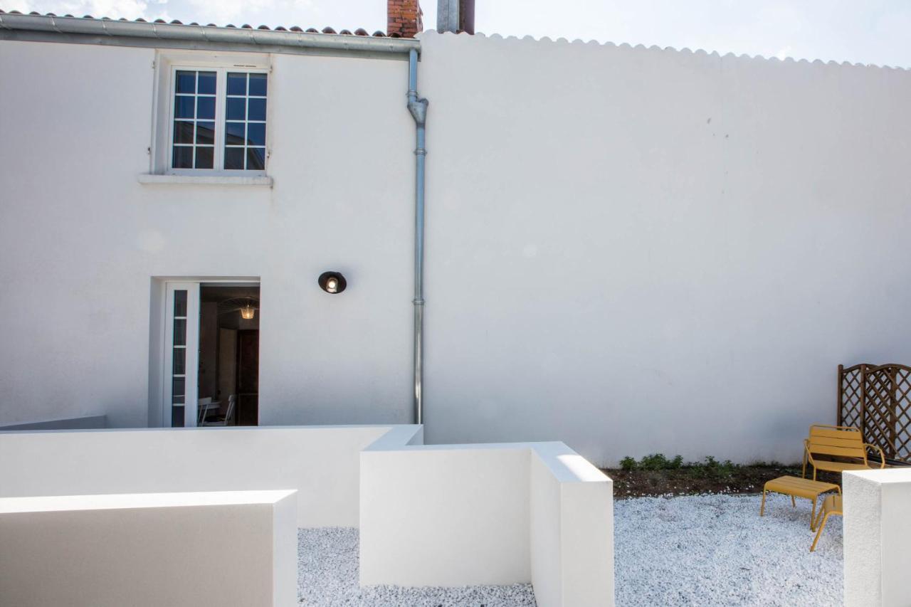 Les Apparts De Charly-Superbe Duplex Dans Un Hotel Particulier, Parking Prive Gratuit La Rochelle  Exterior foto