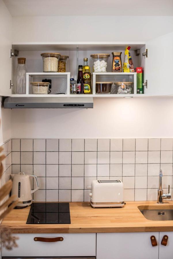 Les Apparts De Charly-Superbe Duplex Dans Un Hotel Particulier, Parking Prive Gratuit La Rochelle  Exterior foto